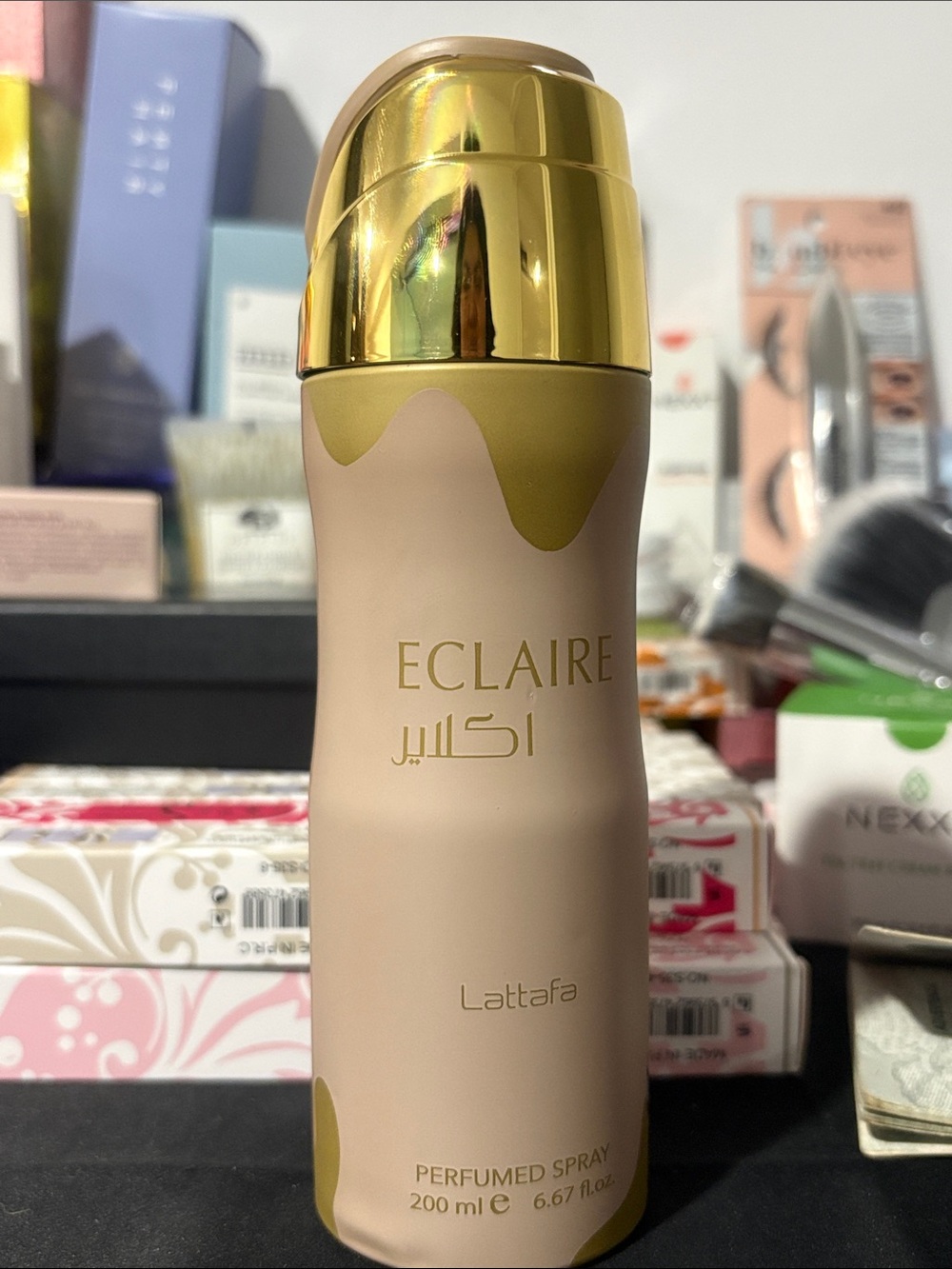 Lattafa Eclaire Perfumed Body Spray — Cream & Gold